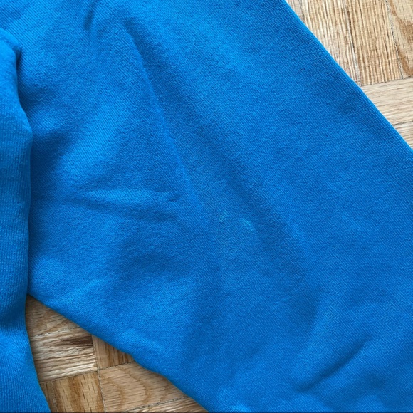 Vintage 90s Native American Feather Sweatshirt. - Picture 5 of 5